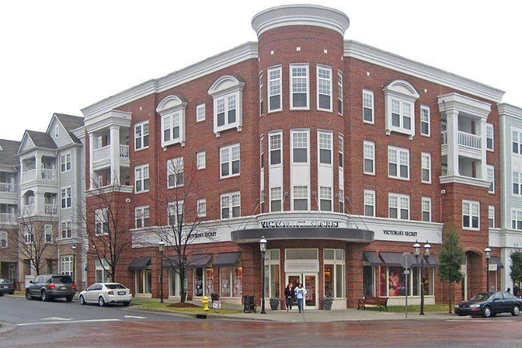 Shopping Center Huntersville
